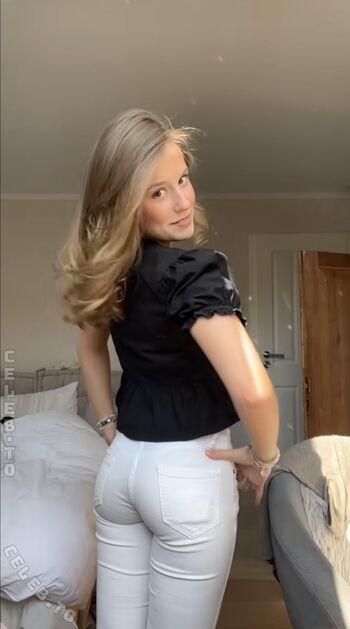 Full leaked Pauline gck private onlyfans photo