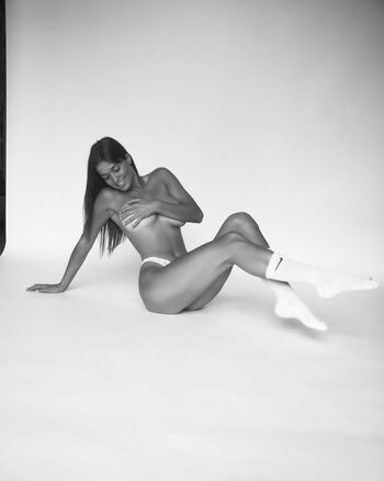Full leaked Pauline thrl private onlyfans photo