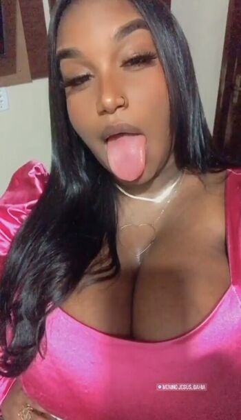 Full leaked Peitudas  page private onlyfans photo