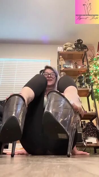 Full leaked Peppermintgiantess private onlyfans photo