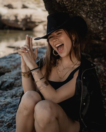 Full leaked Perrine secret story private onlyfans photo