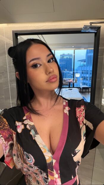 Full leaked Petitebruneone private onlyfans photo