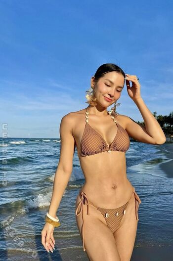 Full leaked Phuong trinh jolie private onlyfans photo