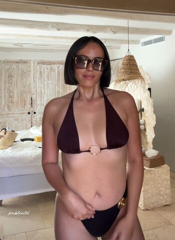 Full leaked Pieds agathe auproux private onlyfans photo