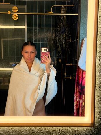 Full leaked Piinkpriincesss private onlyfans photo