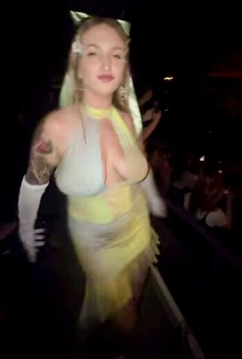 Full leaked Pinkbunny poison page private onlyfans photo