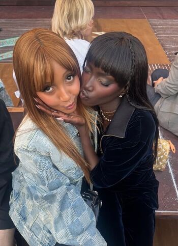 Full leaked Pinkpantheress page private onlyfans photo