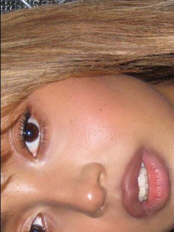 Full leaked Pinkpantheress private onlyfans photo