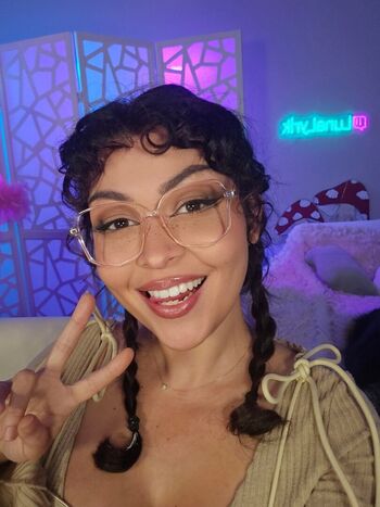 Full leaked Pinksaltmoon private onlyfans photo