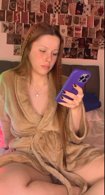 Full leaked Pinkylondon private onlyfans photo