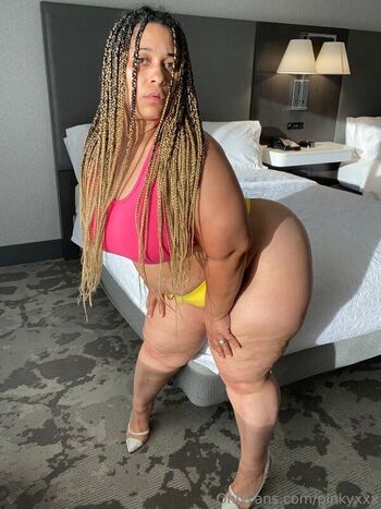 PinkyXXX