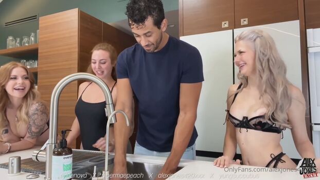 Full leaked Pipermpeach private onlyfans photo