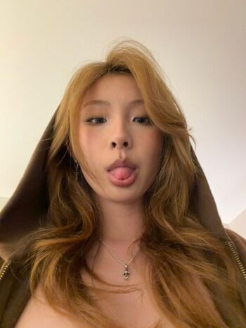Full leaked Pipluptiny private onlyfans photo