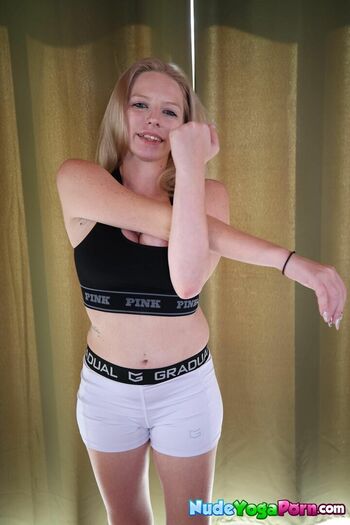 Full leaked Pixie kinzi page private onlyfans photo