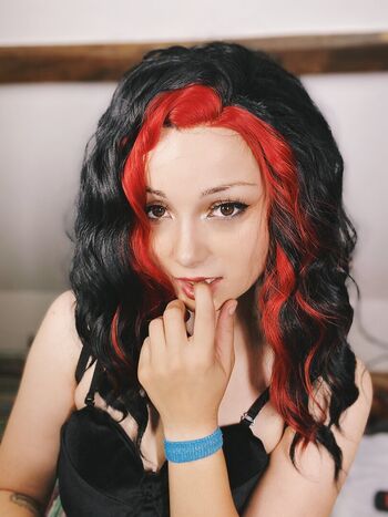 Full leaked Pixiecat page private onlyfans photo