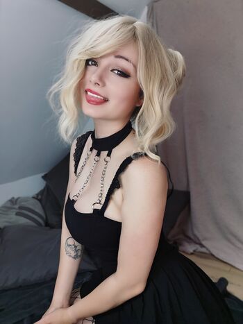 Full leaked Pixiecat page private onlyfans photo