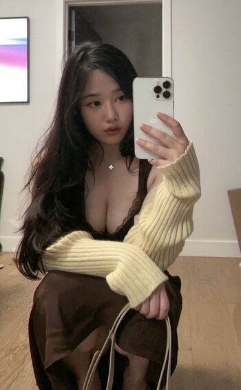 Full leaked Persian/ private onlyfans photo
