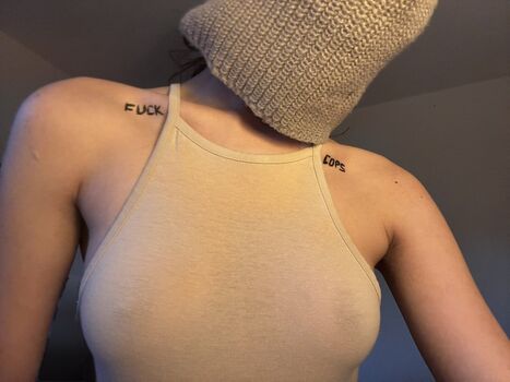 Full leaked Pohuii private onlyfans photo