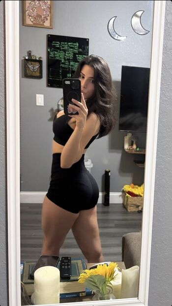Full leaked Poisonbloom private onlyfans photo