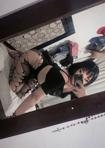 Full leaked Poisontreedjez private onlyfans photo