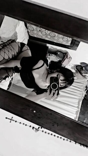Full leaked Poisontreedjez private onlyfans photo
