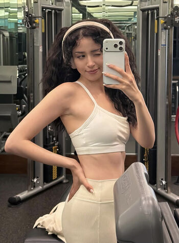 Full leaked Pokimane private onlyfans photo