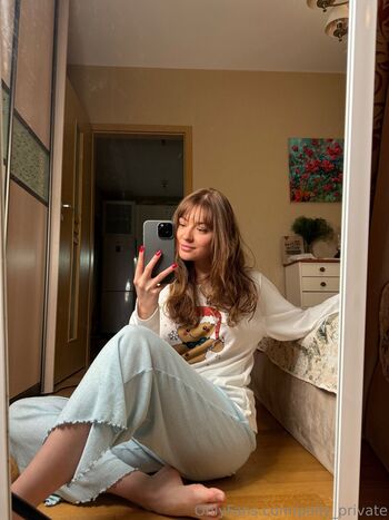 Full leaked Polly private private onlyfans photo