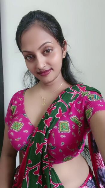Full leaked Poly biswas private onlyfans photo