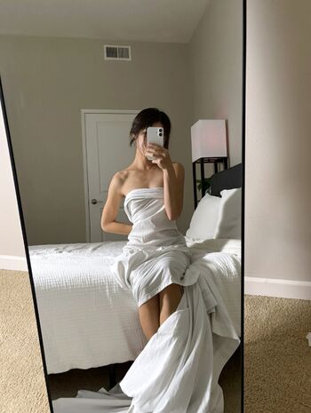 Pomi pomi leaked photo video viral