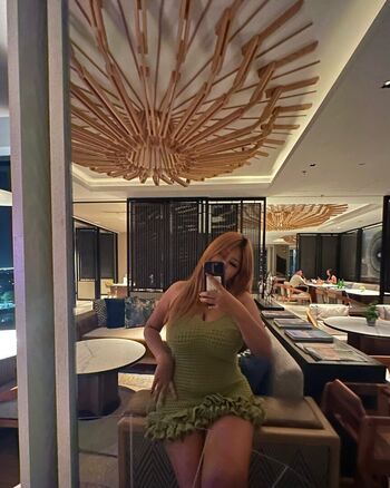 Full leaked Pond daisy page private onlyfans photo