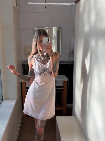 Full leaked Poppy moon private onlyfans photo