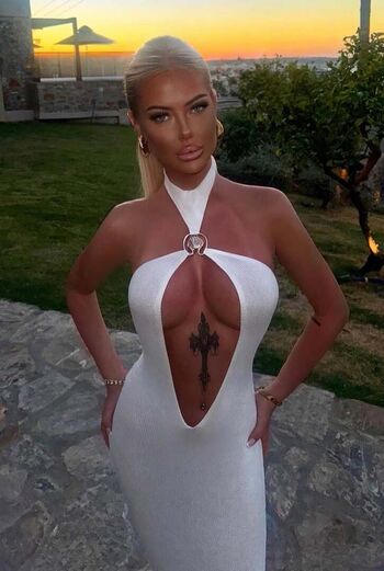 Full leaked Poppy t jones private onlyfans photo