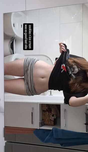 Full leaked Porcelainkitty private onlyfans photo
