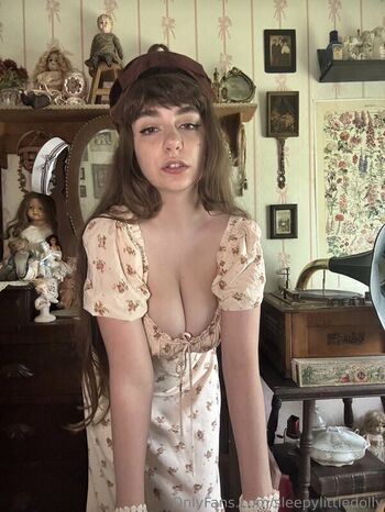 Full leaked Porcelainmilkbottle private onlyfans photo