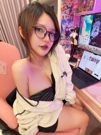 Full leaked Potato godzilla  page private onlyfans photo