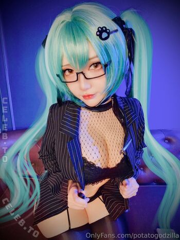 Full leaked Potato godzilla  page private onlyfans photo