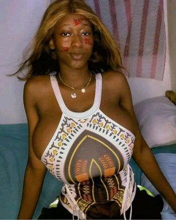 Full leaked Poupemimi private onlyfans photo