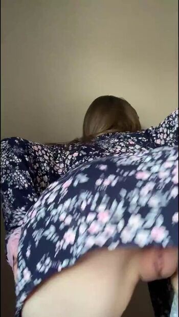 Full leaked Poutyselenaa private onlyfans photo