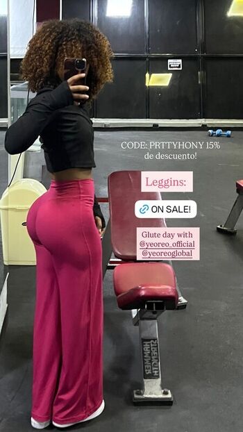 Full leaked Prttyhony private onlyfans photo