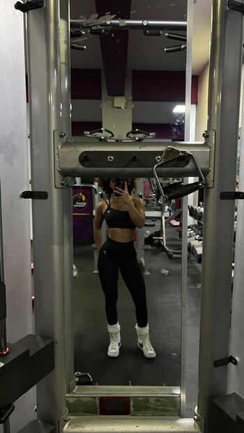 Full leaked Prttyhony private onlyfans photo