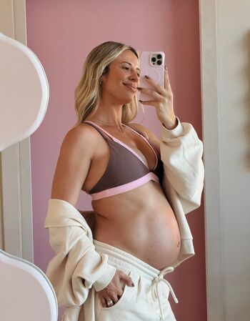 Full leaked Pregnant celebs private onlyfans photo
