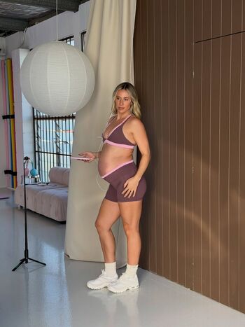 Pregnant Celebs