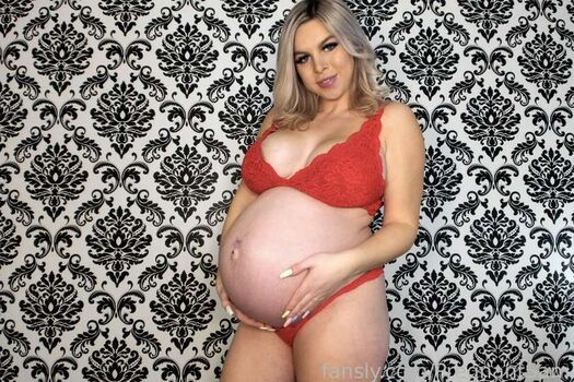 Full leaked Pregnantsam private onlyfans photo