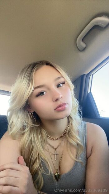 Full leaked Presleytaylor private onlyfans photo