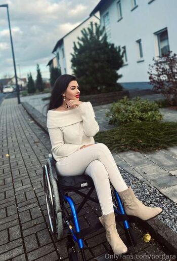 Full leaked Pretty wheelchair girl private onlyfans photo