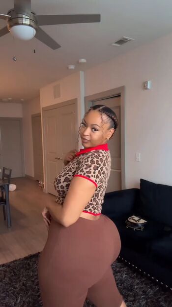 Full leaked Prettyfacejazz private onlyfans photo
