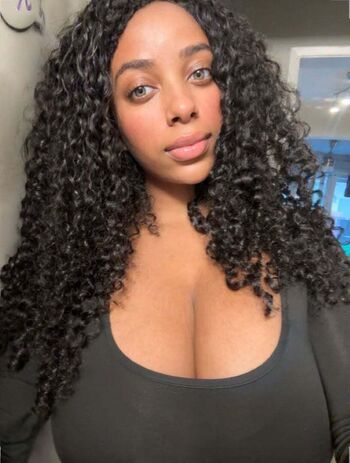Full leaked Princes tendai private onlyfans photo