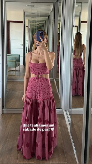 Professora de português Débora Dias