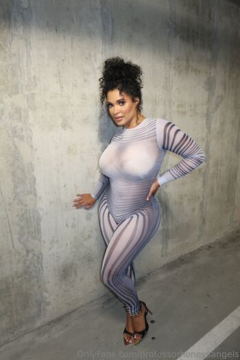 Full leaked Professorhoneysangels private onlyfans photo