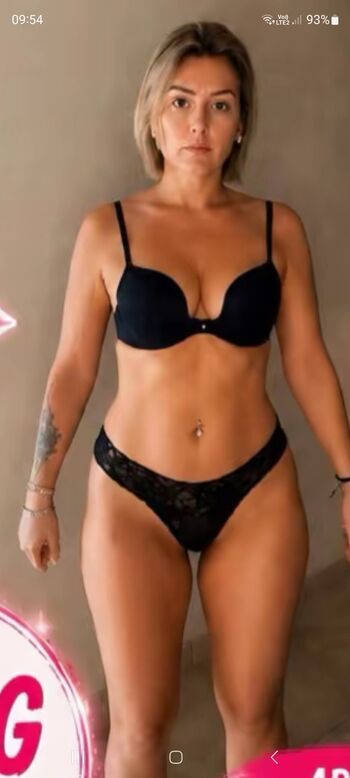 Full leaked Ptitebullededouceur private onlyfans photo
